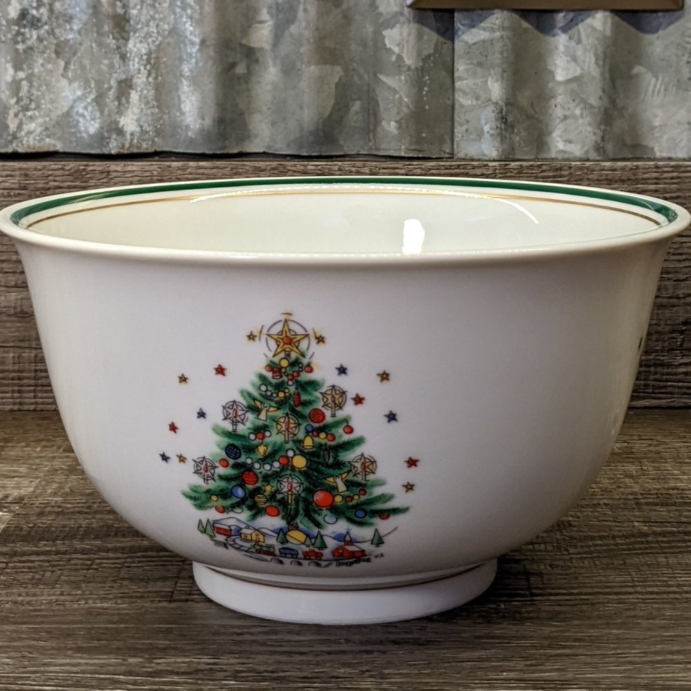 SALEM CHRISTMAS EVE Porcelain Fine China Revere Bowl Vintage